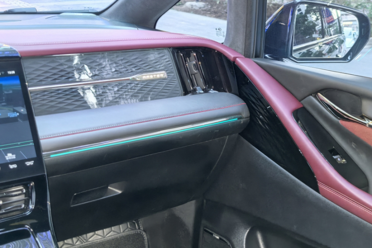 GAC Trumpchi M8 2023 #17 GAC Trumpchi M8 2023 car image #17