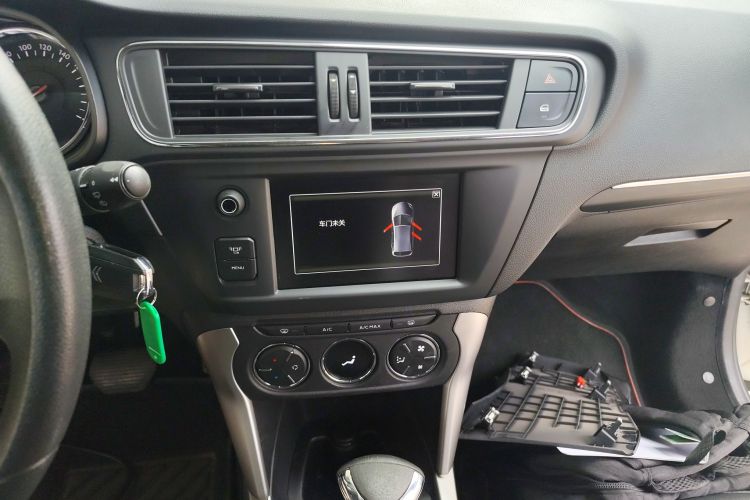 Citroen C3-XR 2018 #17 Citroen C3-XR 2018 car image #17