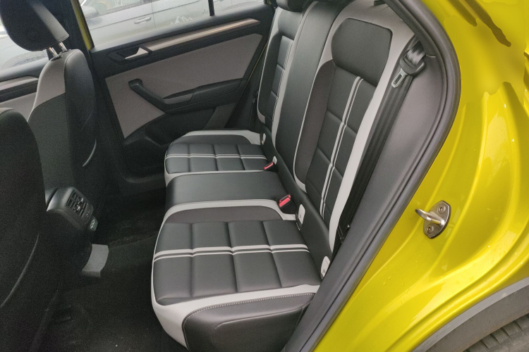 T-Roc 2023 car image #17