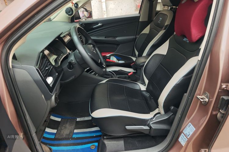 VS5 2020 car image #17