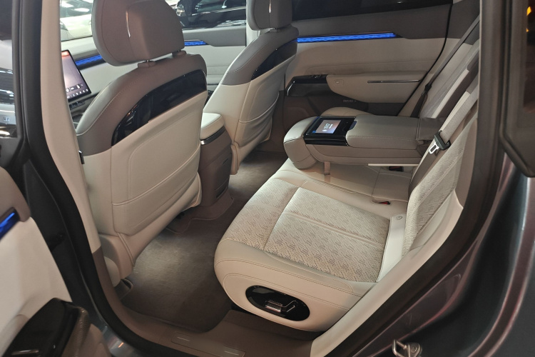 极氪 极氪7X 2025 汽车图片 #17