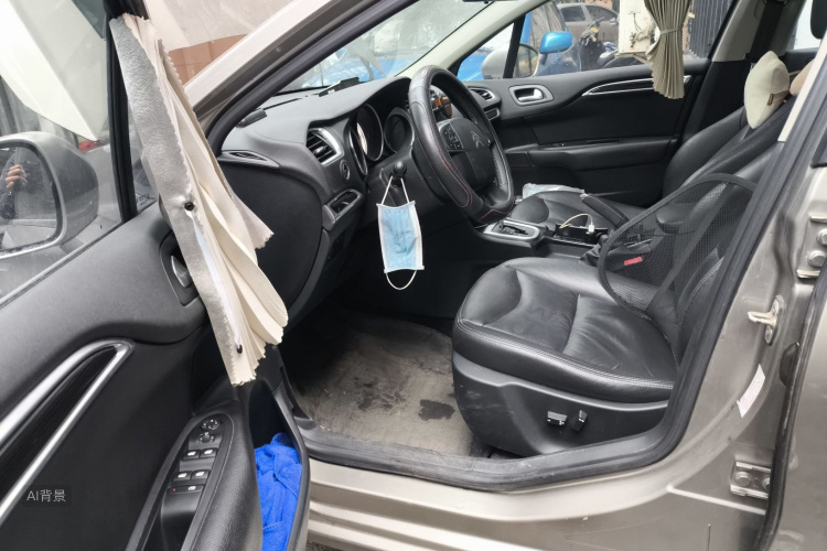 Citroen C4L 2015 car image #17