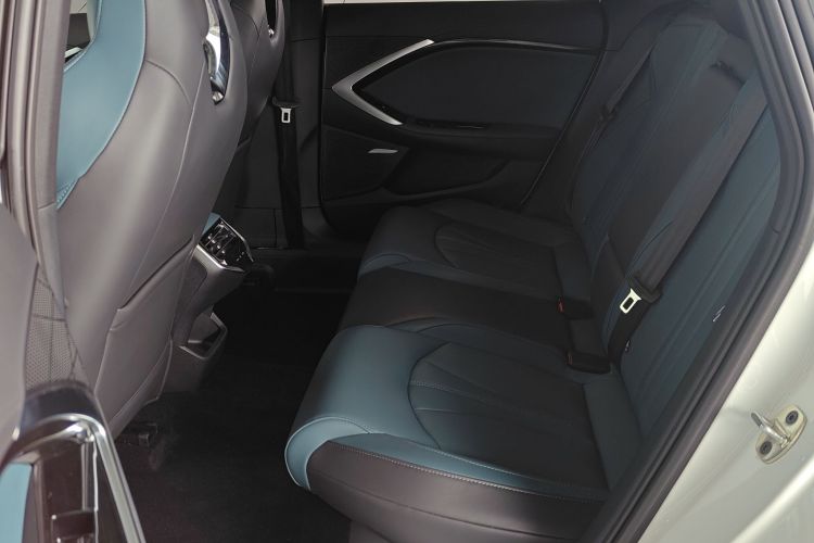 MG 7 2023 car image #17