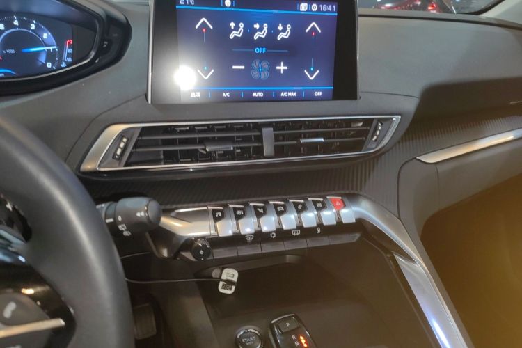 Peugeot 4008 2017 car image #17