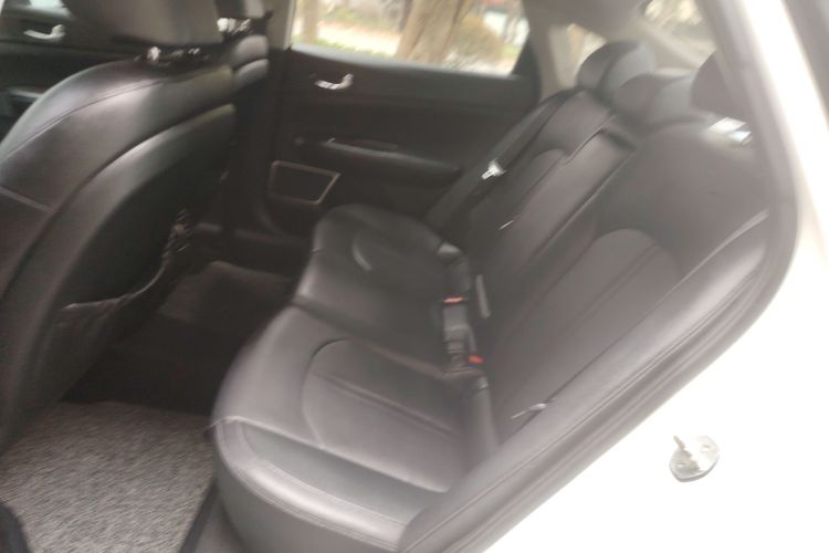 起亚 起亚K5 2016 汽车图片 #17