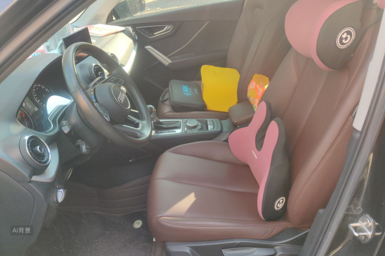 Q2L 2020 car image #17
