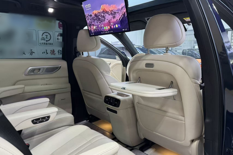 Deepal S09 2025 صورة سيارة #17