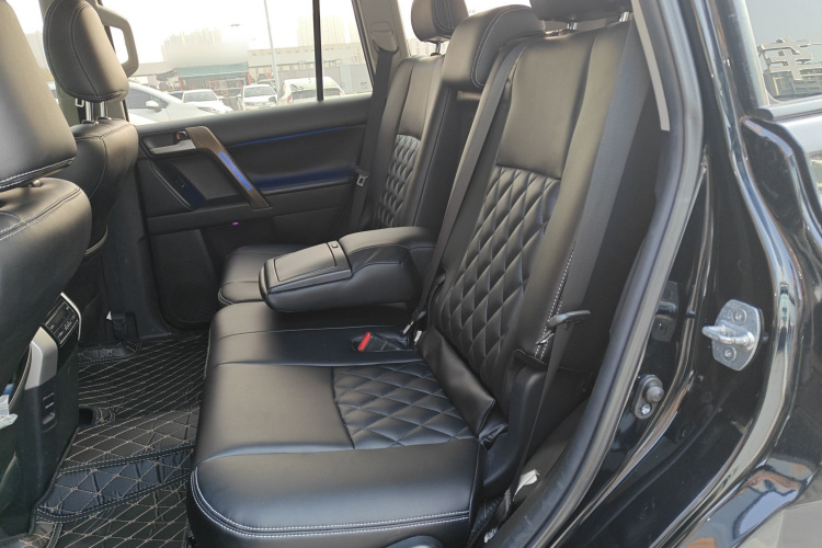Toyota Land Cruiser Prado 2018 #17 Toyota Land Cruiser Prado 2018 car image #17