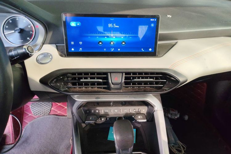 Kaiyi Xuandu 2021 #17 Kaiyi Xuandu 2021 car image #17