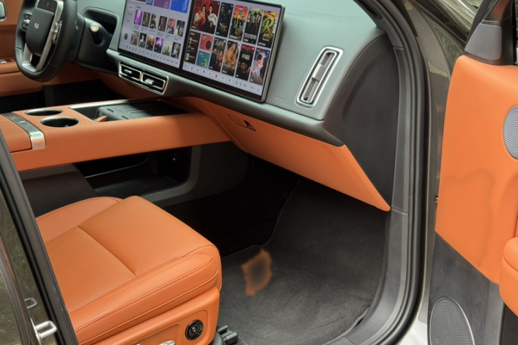 Li L6 2024 imagem de carro #17