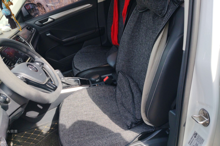 T-Roc 2018 car image #17
