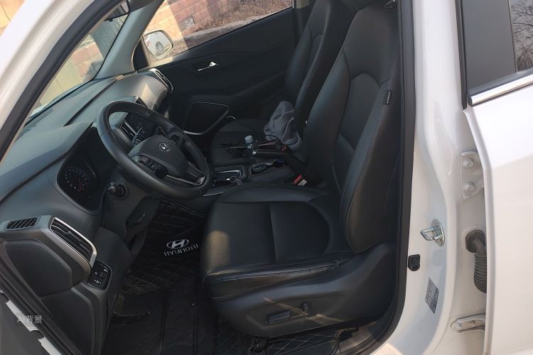 Hyundai ix35 2019 car image #17