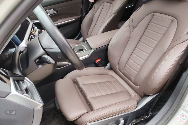 BMW 3 Series 2021 car image #17