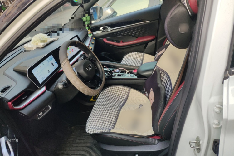 GEELY Coolray 2023 #17 GEELY Coolray 2023 car image #17