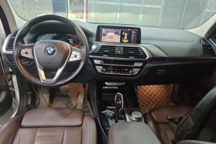 BMW X3 2020 car image #17