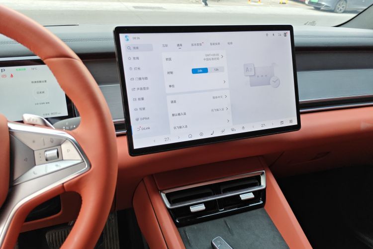 BYD Tang L 2025 immagine di auto #17