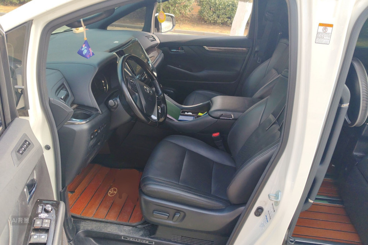 Toyota Vellfire 2020 car image #17