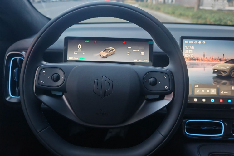 零跑汽车 零跑Lafa5 2025 汽车图片 #17