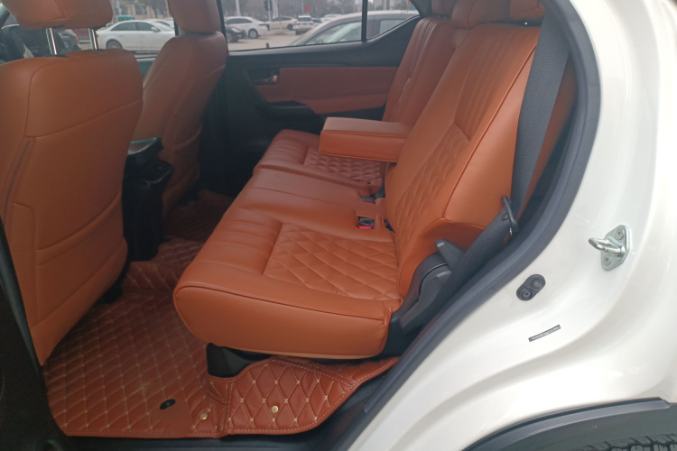 Toyota Fortuner 2020 #17 Toyota Fortuner 2020 car image #17