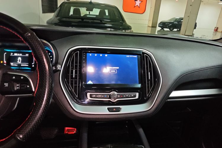 X70M 2020 car image #17