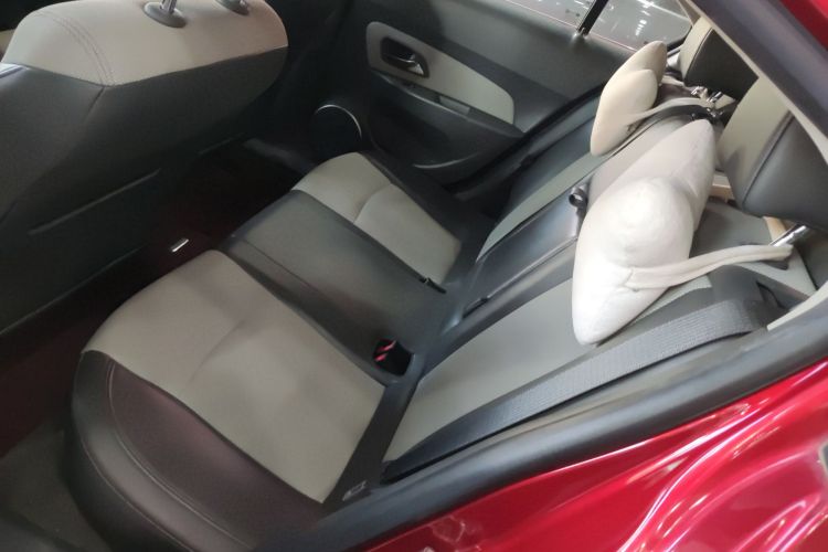 Chevrolet Cruze 2013 car image #17