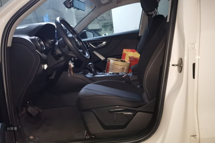 Q2L 2021 car image #17