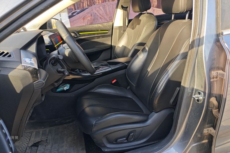 Roewe i5 2022 car image #17