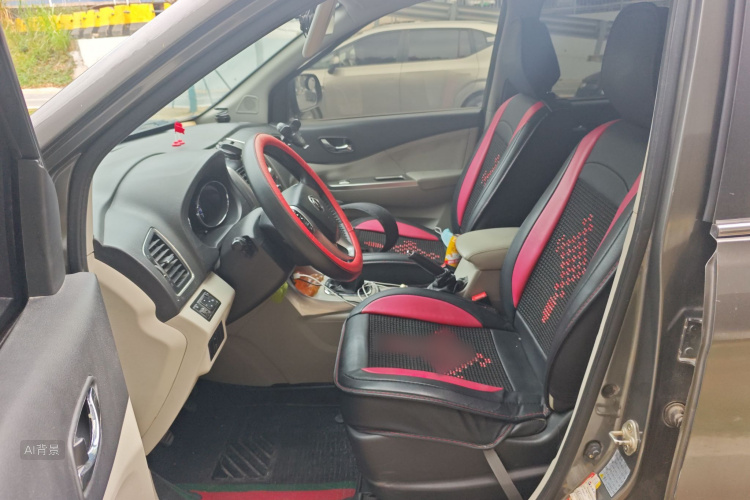 Forthing S500 2015 car image #17