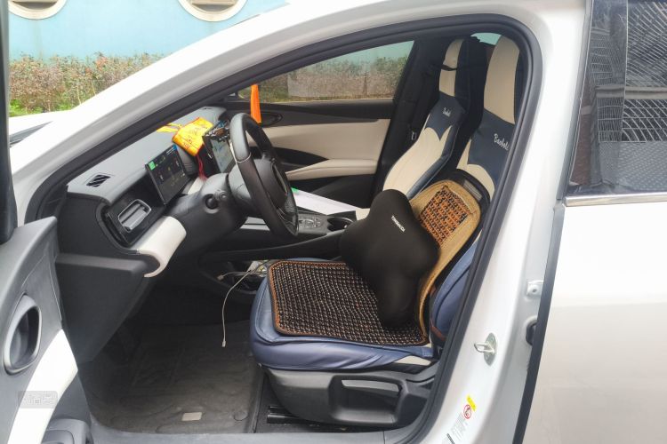 BYD Seal 06 New Energy 2025 car image #17