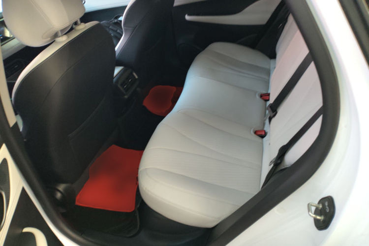 BYD Seal 05 DM-i 2025 car image #17