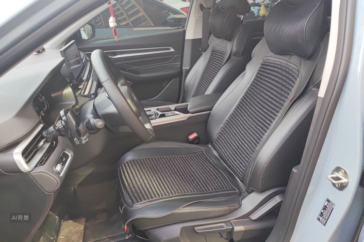 GEELY Emgrand 2023 car image #17