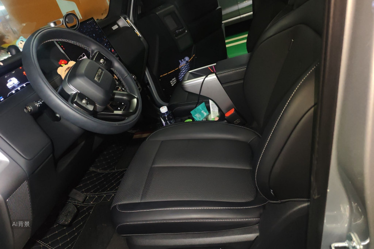 2025 car image #17