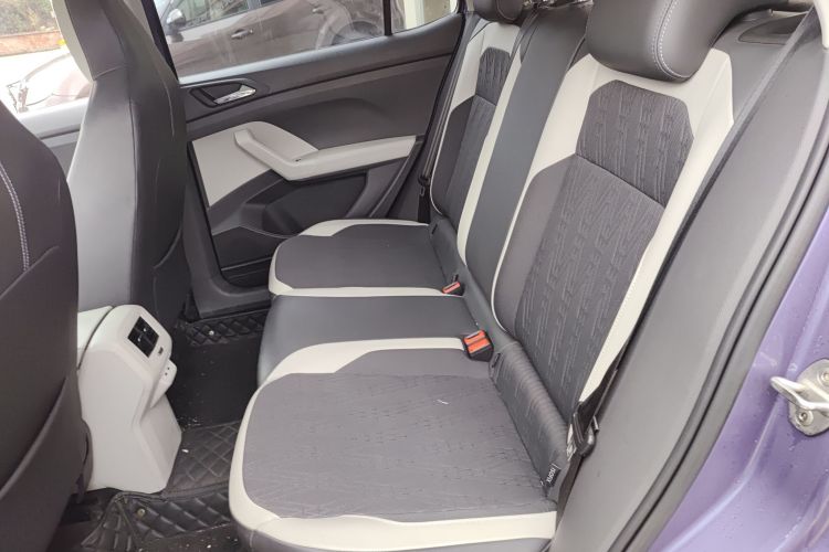 Volkswagen T-Cross 2020 car image #17