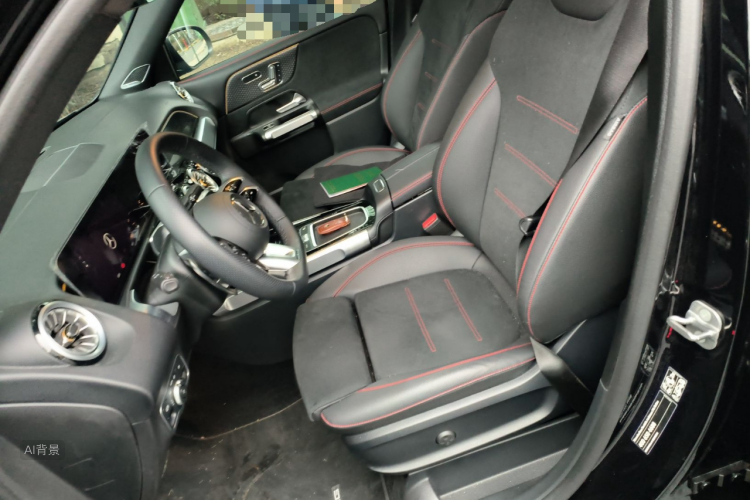 Mercedes-Benz GLB AMG 2025 car image #17