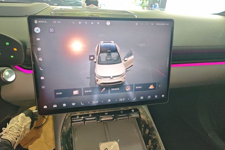 极氪 极氪007GT 2025 汽车图片 #17