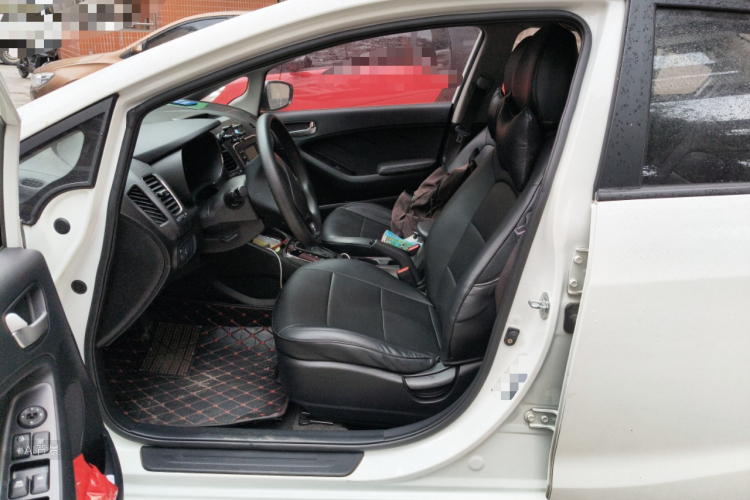 起亚 起亚K3 2017 汽车图片 #17