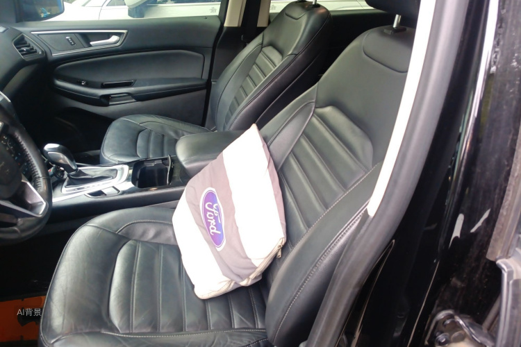 Ford Edge 2018 immagine di auto #17