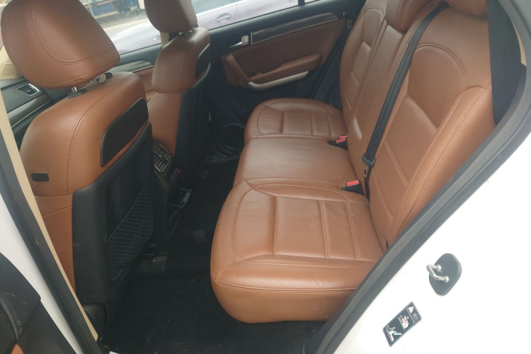 Haval H8 2015 изображение автомобиля #17