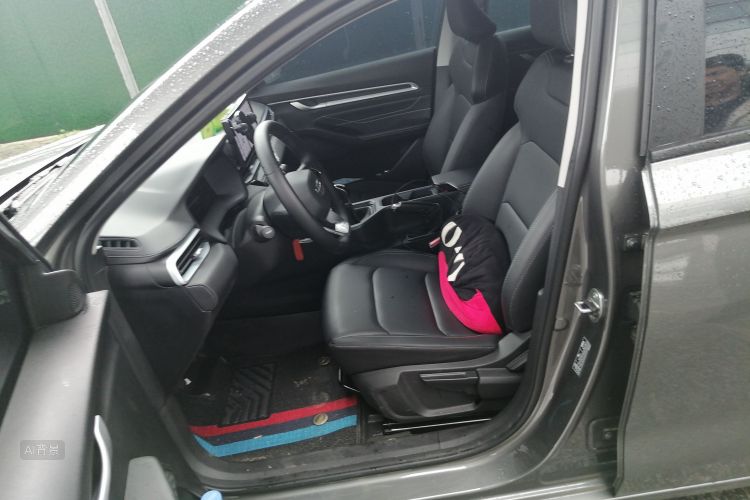 GEELY Emgrand 2025 car image #17