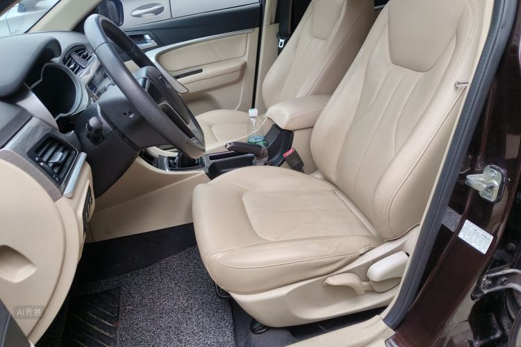 Emgrand 2016 car image #17