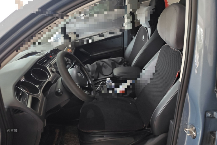 Volkswagen Touran 2020 car image #17