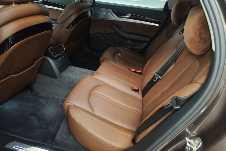 Audi A8 2016 imagen de coche #17