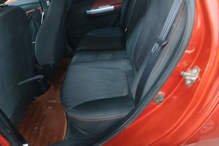 Changan BenBen 2017 изображение автомобиля #17