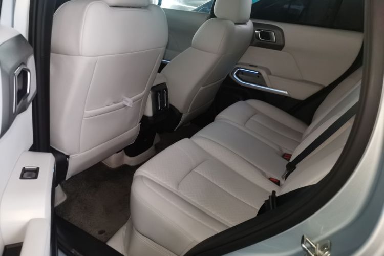 FangChengBao Tiger 3 2025 car image #17