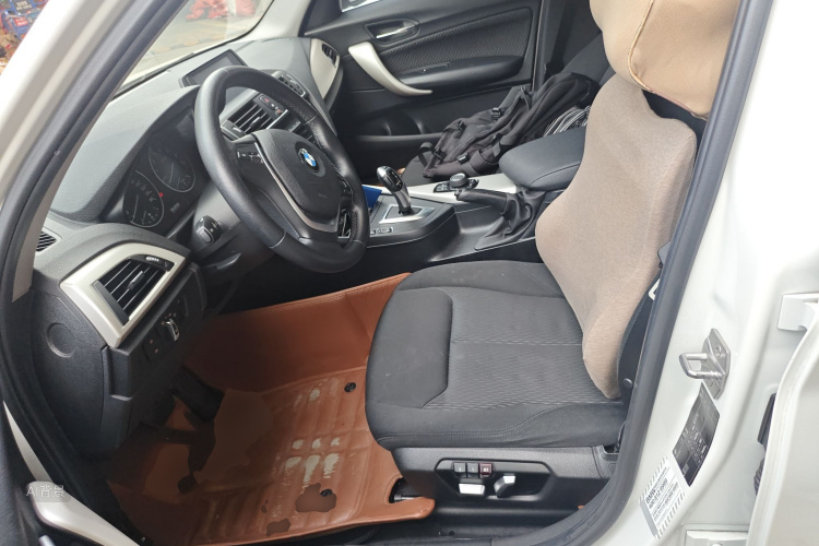 BMW 1 Series (Imported) 2015 car image #17