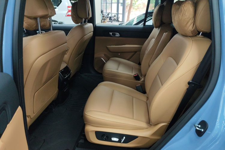 理想汽车 理想ONE 2022 汽车图片 #17