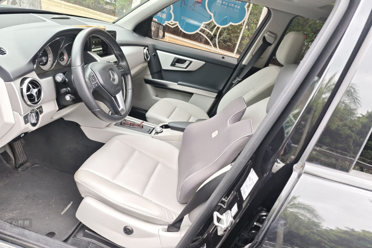 Mercedes-Benz GLK Class 2014 car image #17