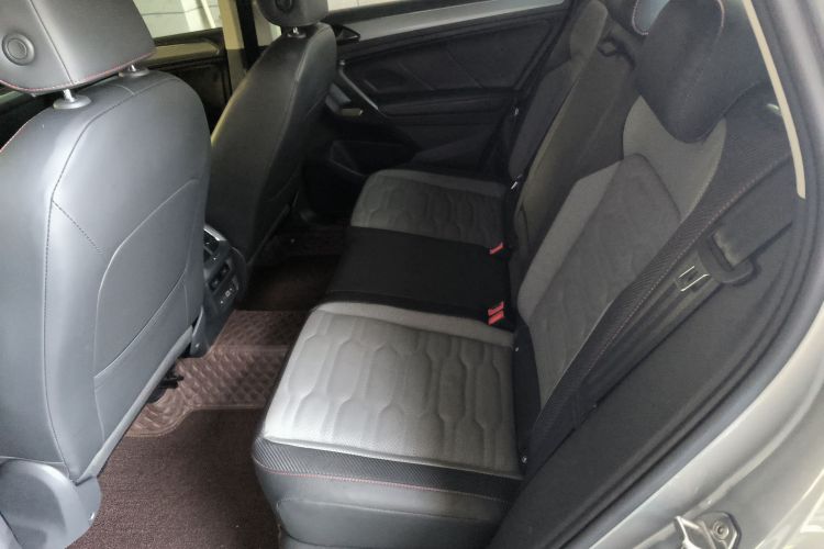 Volkswagen Tiguan X 2021 immagine di auto #17