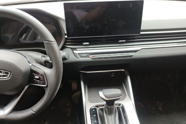 Emgrand 2024 car image #17