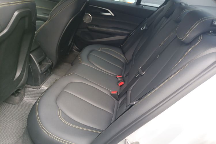 BMW 1 Series 2023 car image #17